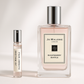 Próbka perfum Jo Malone Raspberry Ripple 2 ml obok butelki perfum Jo Malone Raspberry Ripple 100 ml