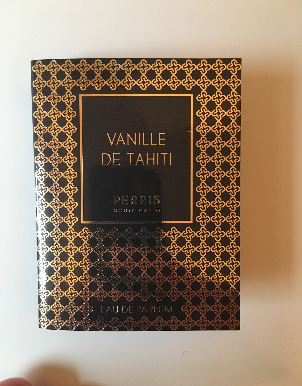 Perris Monte Carlo Vanille de Tahiti 2,0 ml hivatalos parfüm minta, Perris Monte Carlo Vanille de Tahiti 2,0 ml oficjalny zapach perfum, Perris Monte Carlo Vanille de Tahiti 2,0 ml 官方香水样品, Mostră oficjalne perfumy Perris Monte Carlo Vanille de Tahiti